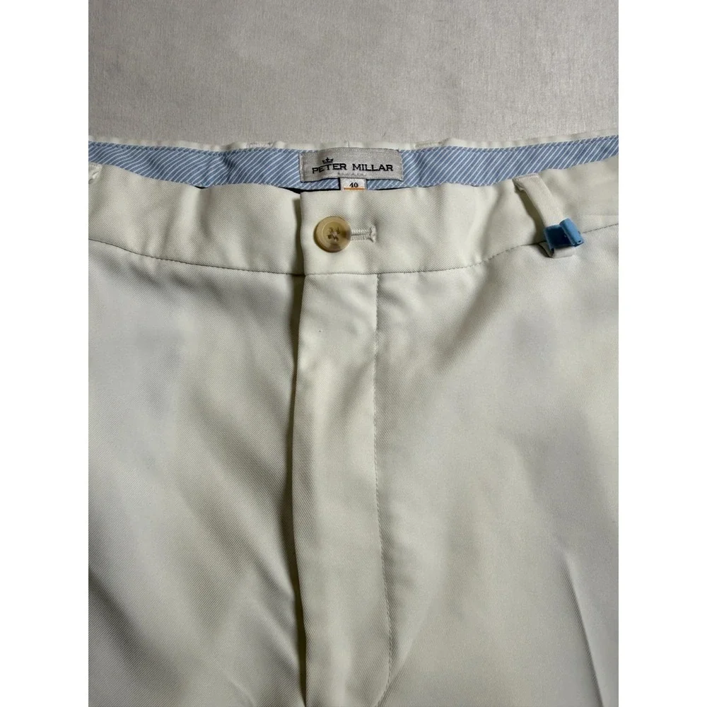 Peter Millar Men golf shorts Size 40 Performance stretch flat front light weight